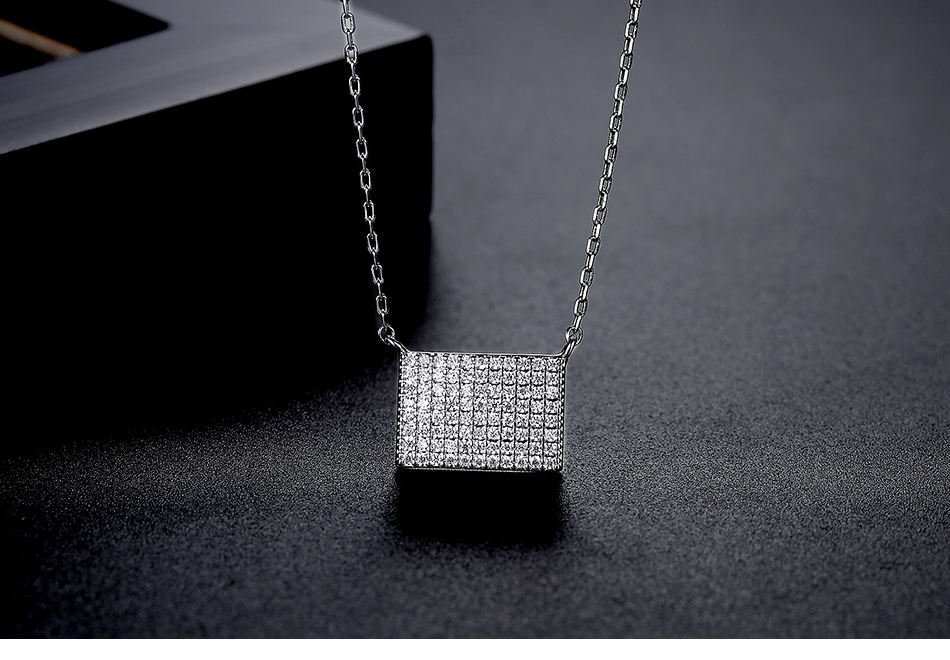 WP446 - Necklace/Pendant for Women