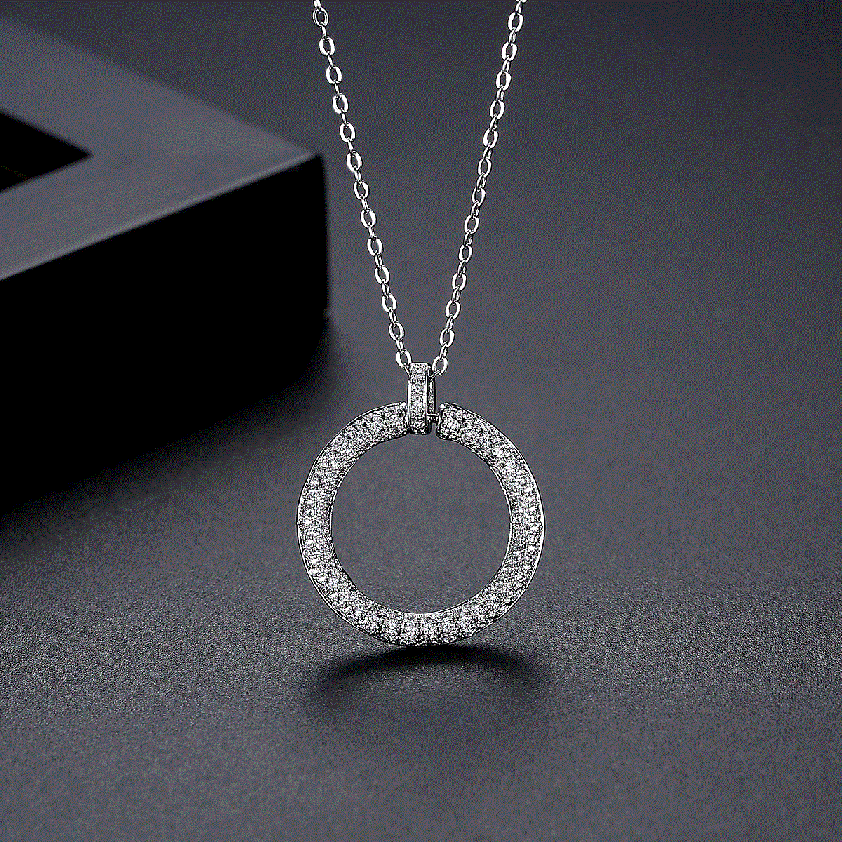 WP449- Women Necklace Pendant
