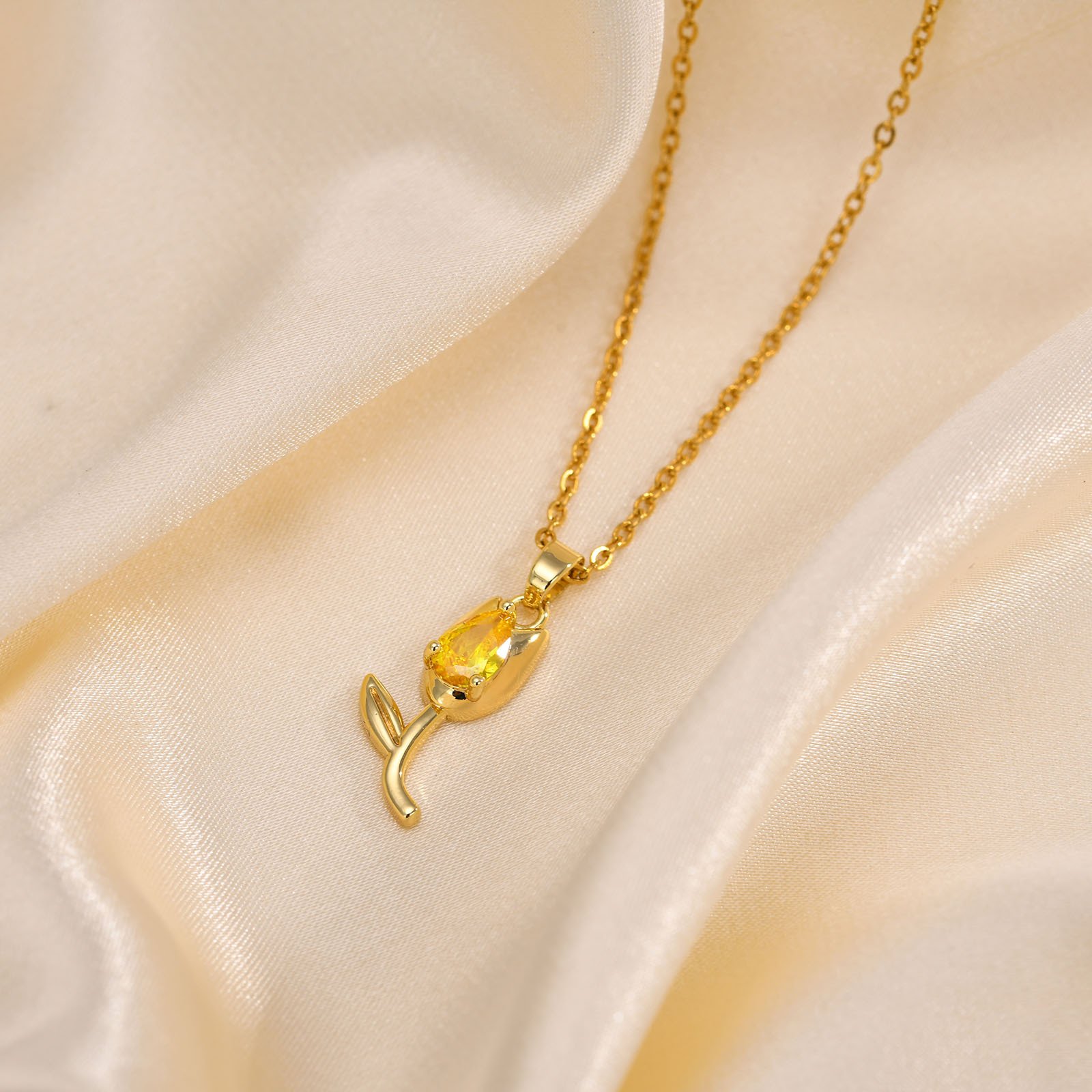 WP489 - Champgaine Necklace Pendant for Women