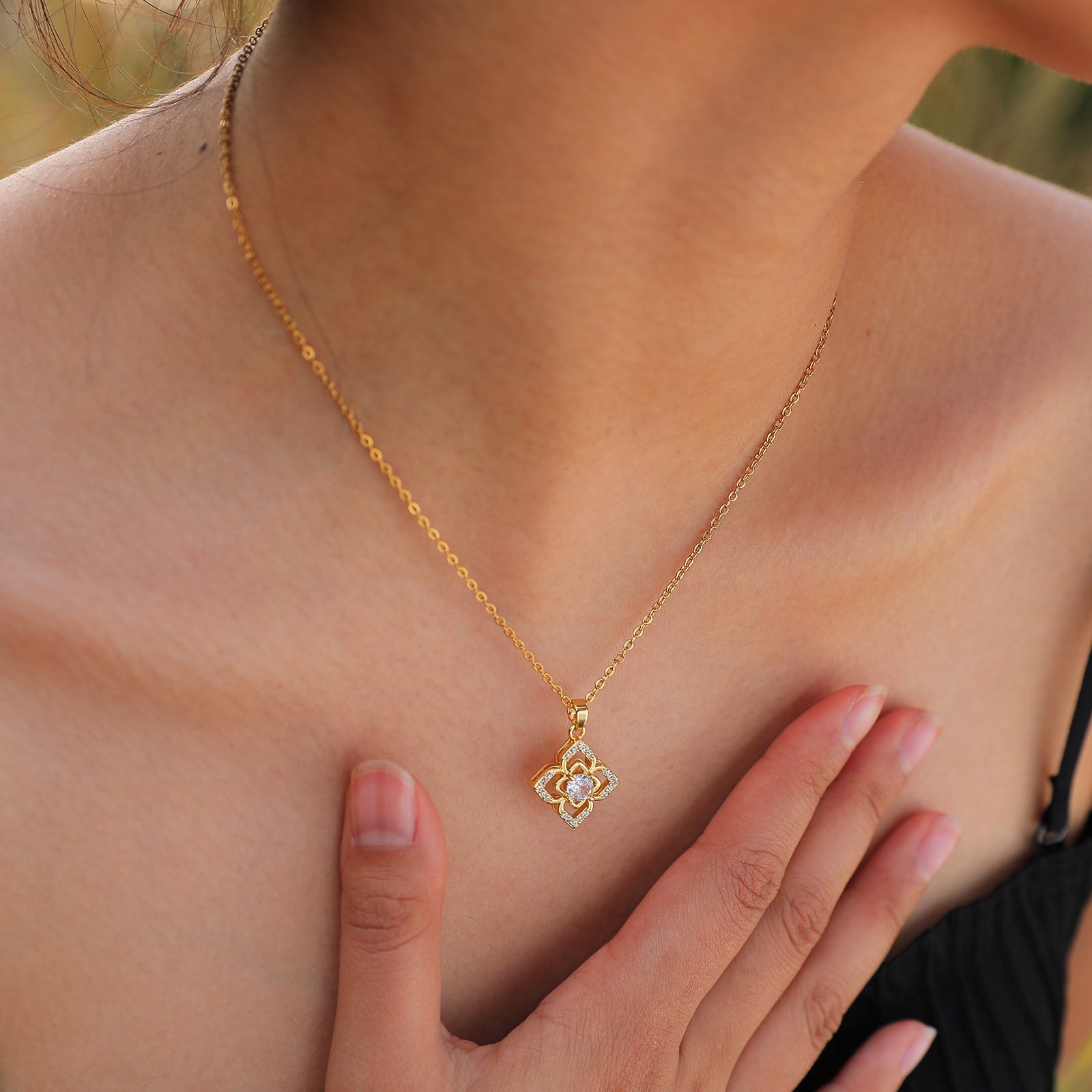 WP495 - Golden Necklace Pendant for Women — image 5