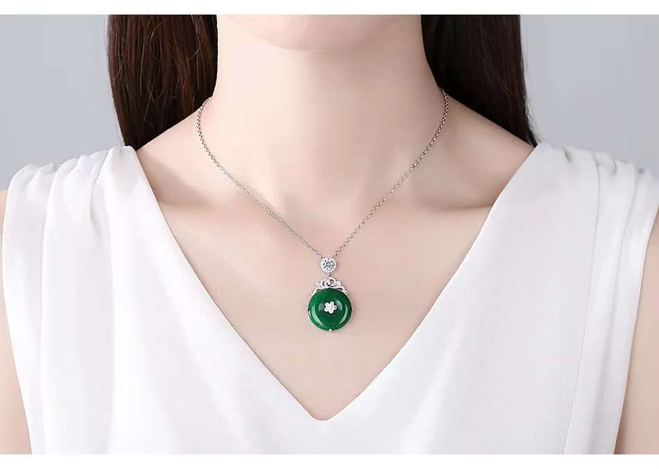 WP532- Women Necklace Pendant