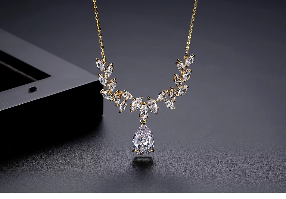 WP534- Golden Women Necklace Pendant