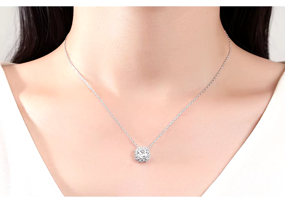 WP560- Women Necklace Pendant