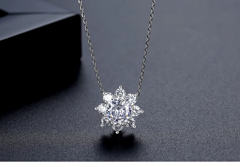 WP562- Women Necklace Pendant