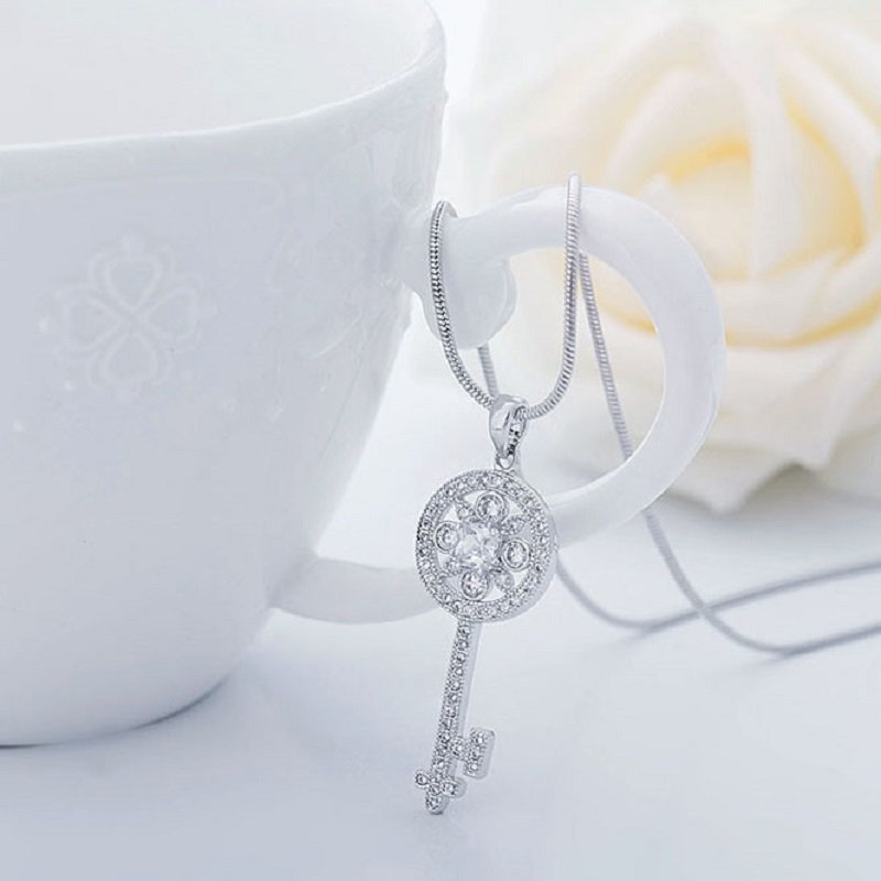 WP617 - Women Necklace Pendant