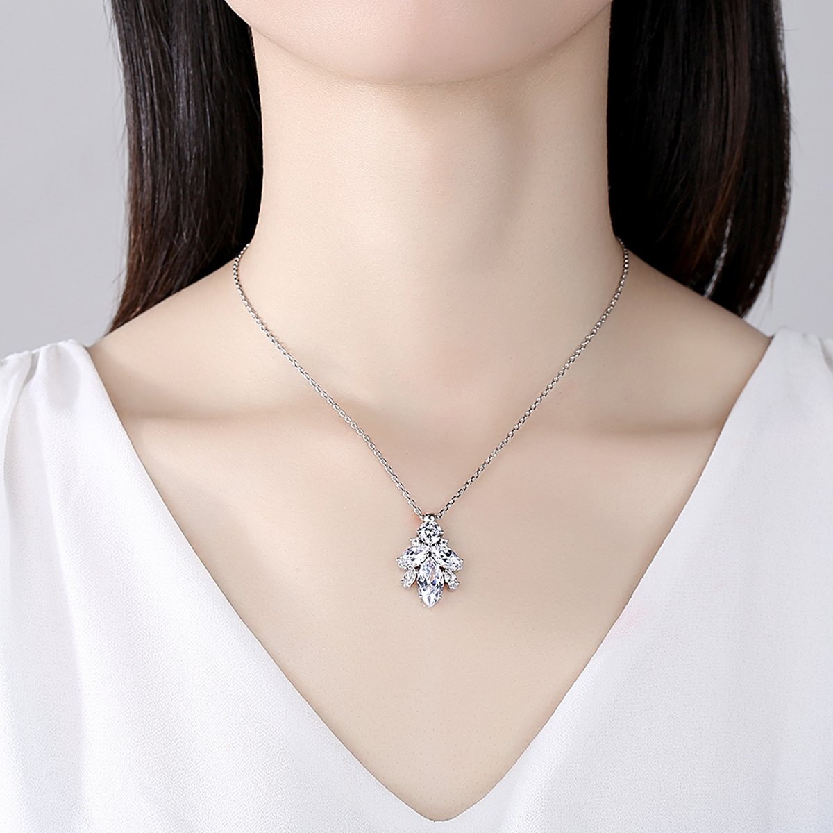 WP625 - White Women Necklace Pendan