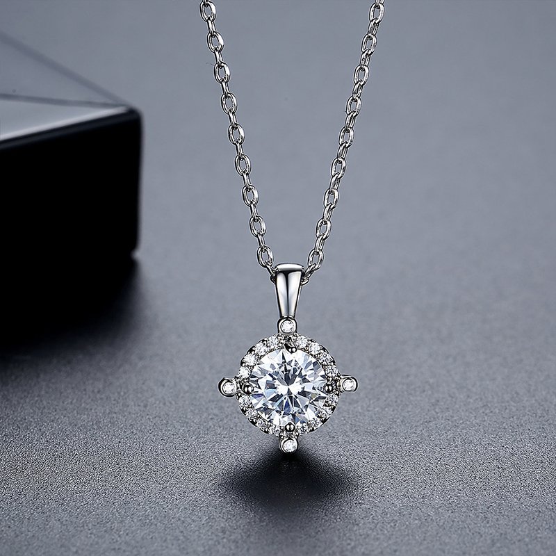 WP628 - White Women Necklace Pendan