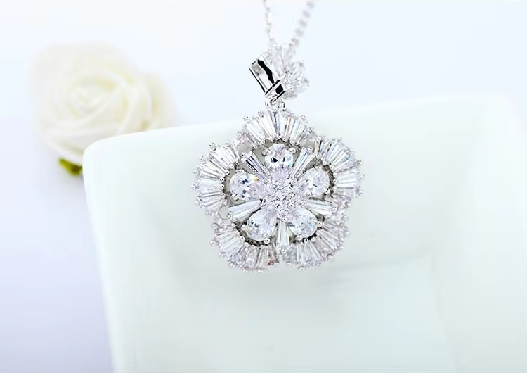 WP81- Women Necklace Pendant