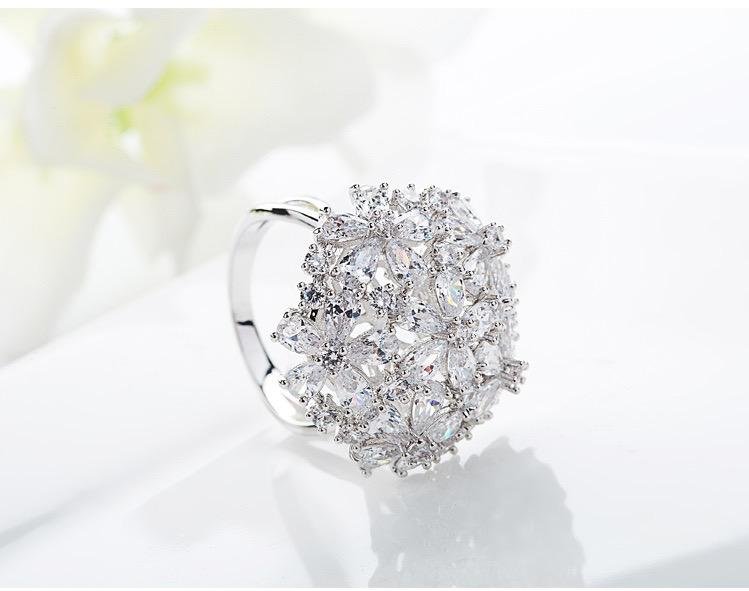 WR106 Golden Luxury Ring for Women — image 19