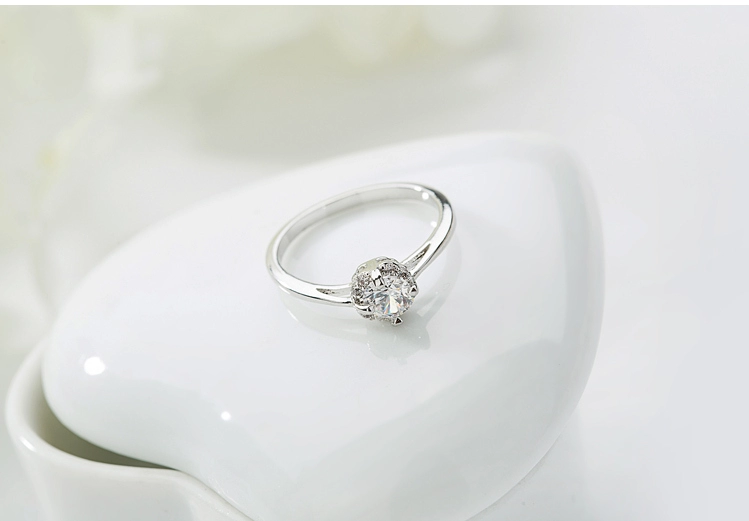 WR175 Silver Luxury Ring for Women — image 3