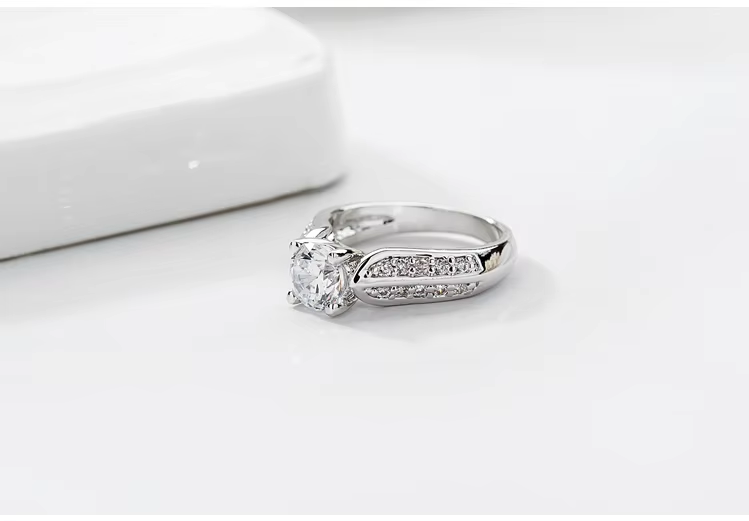 WR208 Silver Luxury Ring for Women — image 3