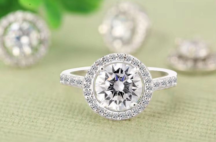 WR252 Silver Luxury Ring for Women — image 3