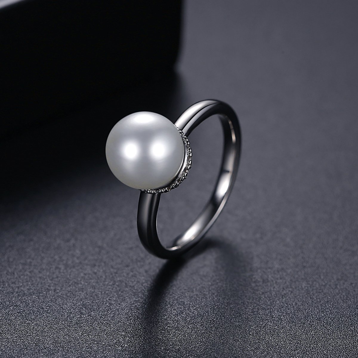 WR345 - Pearl Women Ring