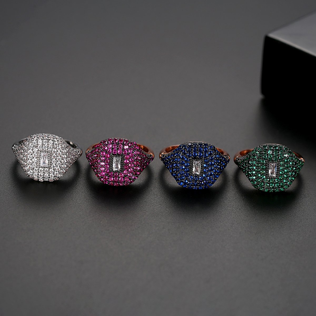 WR387 Blue Luxury Ring for Women