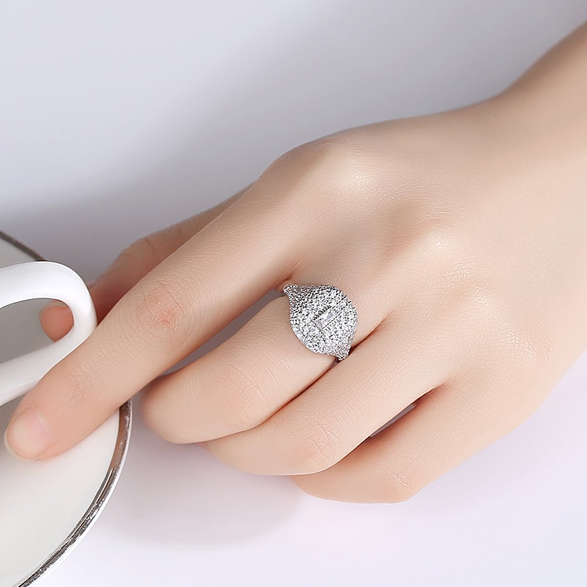 WR387 Blue Luxury Ring for Women — image 3