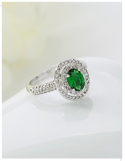 WR395 Green Luxury Ring for Women
