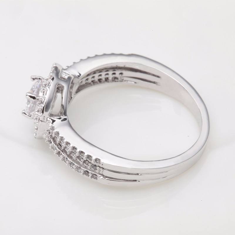 WR396 Blue Luxury Ring for Women — image 5