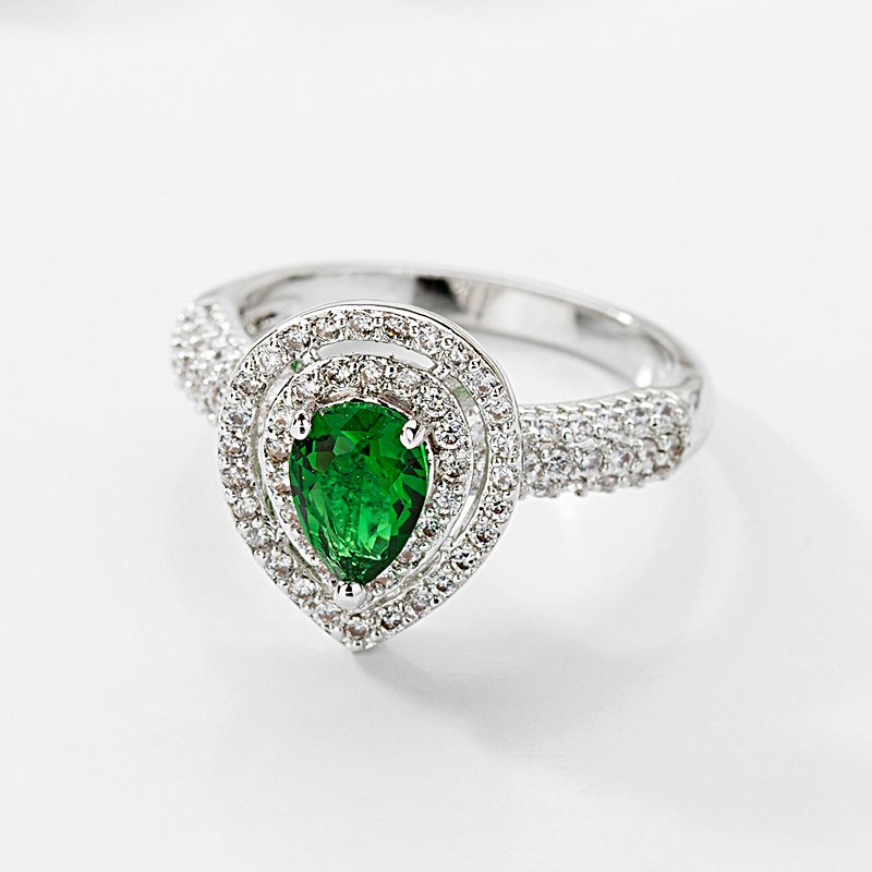 WR398 Green Luxury Ring for Women