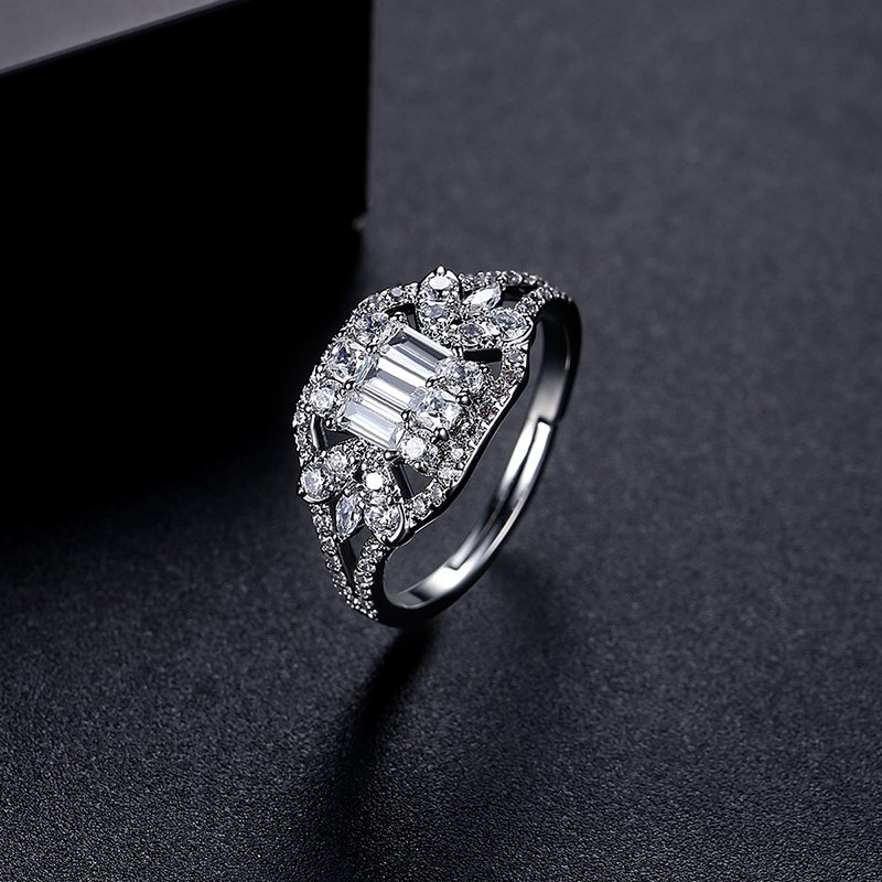 WR406 Silver Luxury Ring for Women (Adjustable Ring)
