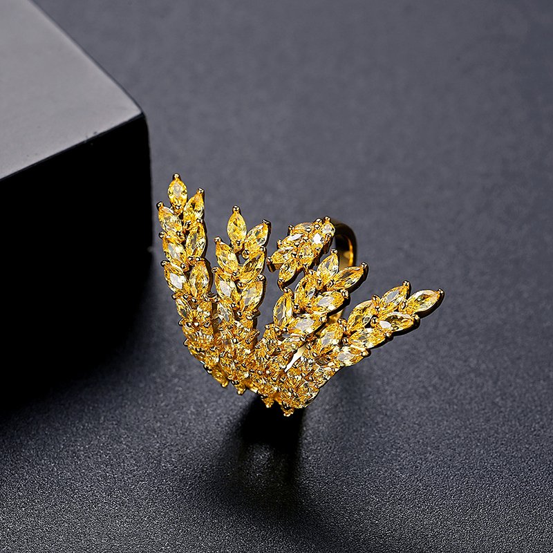 WR413 Golden Luxury Ring for Women (Adjustable Ring)