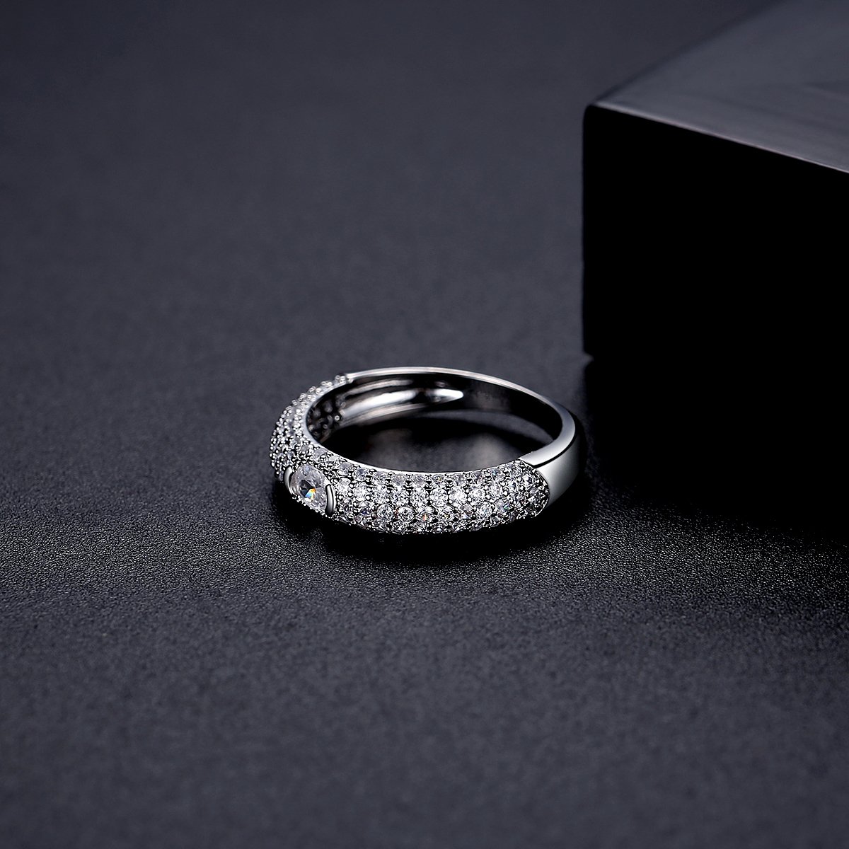 WR415 Silver Luxury Ring for Women — image 3