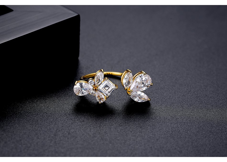 WR421 Golden Luxury Ring for Women — image 3