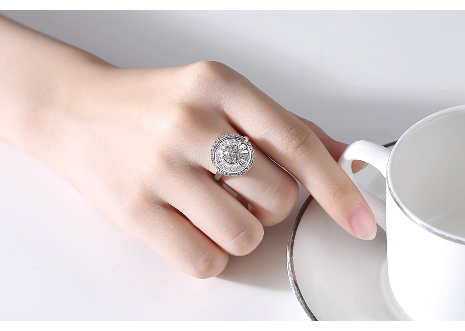 WR435 White Luxury Ring for Women — image 4