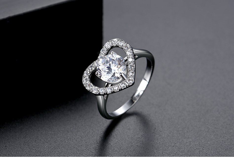 WR442 White Luxury Ring for Women
