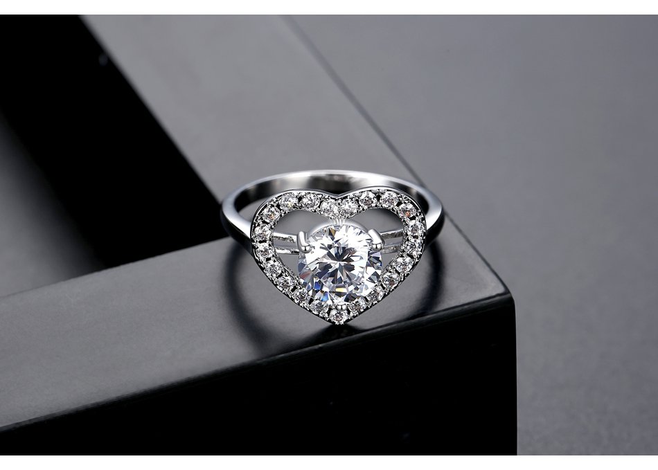 WR442 White Luxury Ring for Women — image 3