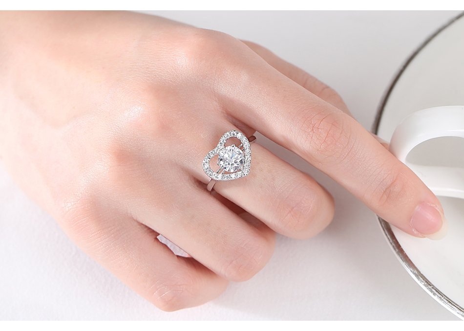 WR442 White Luxury Ring for Women — image 4