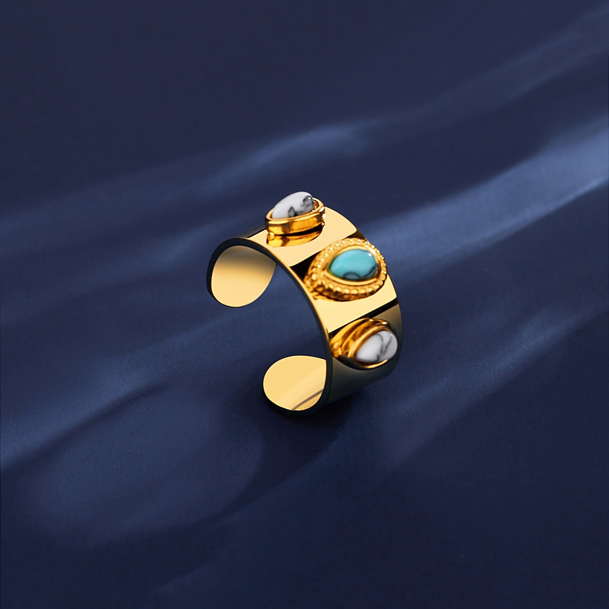 WR457 Adjustable Golden Luxury Ring for Women — image 3