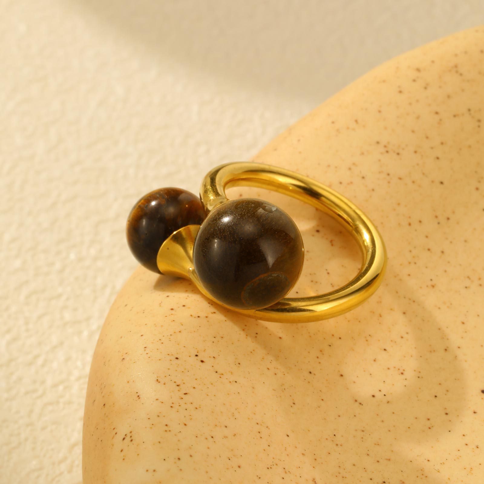 WR472 Golden Luxury Ring for Women