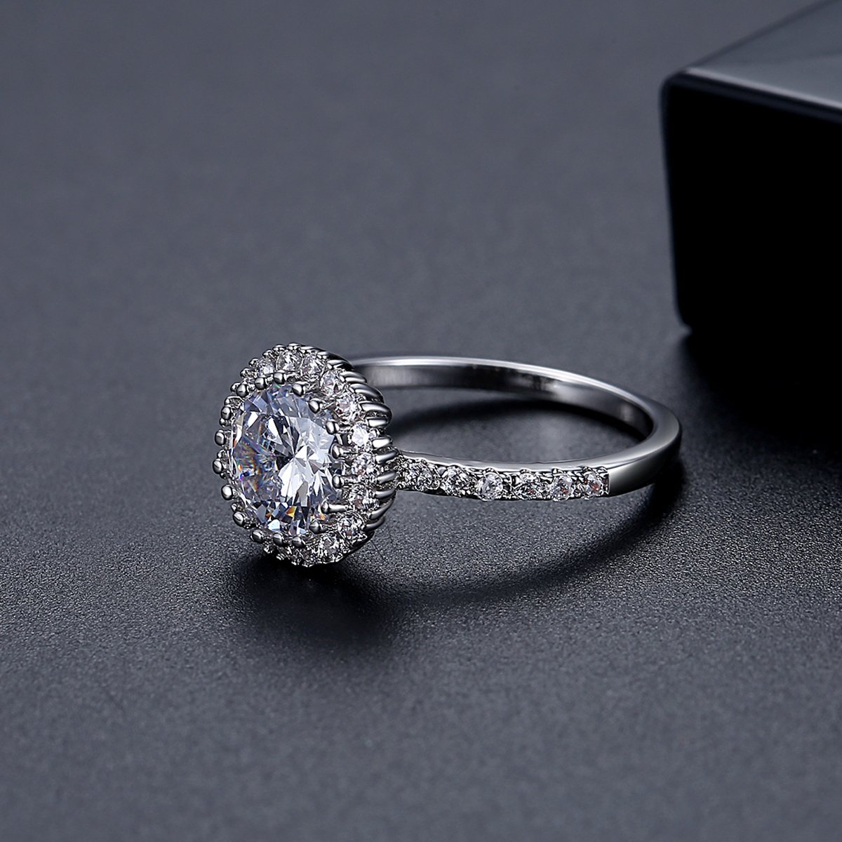 WR504 Silver Luxury Ring for Women — image 4