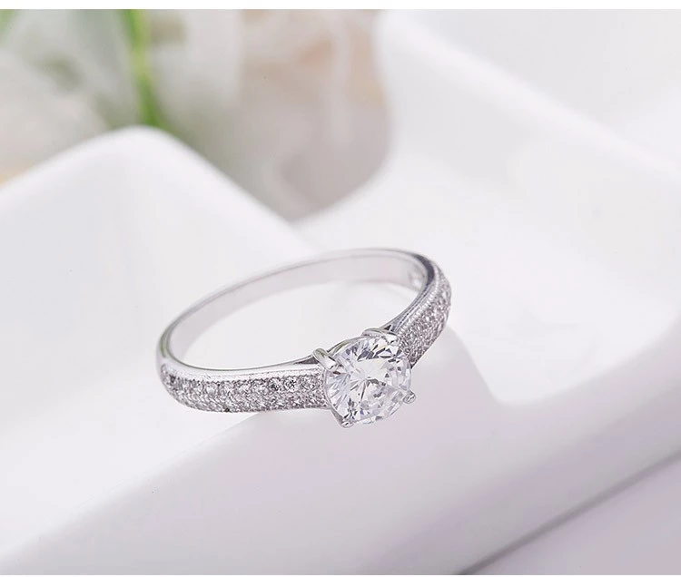 WR78 Silver Luxury Ring for Women